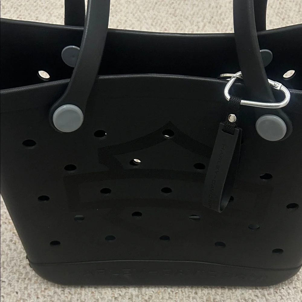 Harley-Davidson Black Perforated Tote Bag - Picture 4 of 5